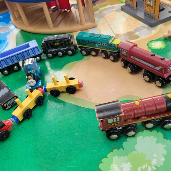 Wood Train Set - Picture 5 of 15